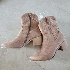 Altered State women's ankle boots, size 10
